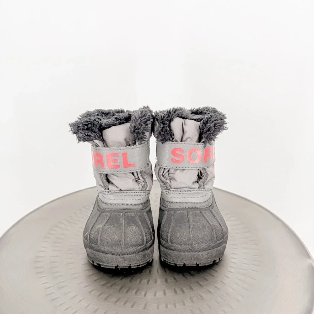 Sorel gray/black winter boots